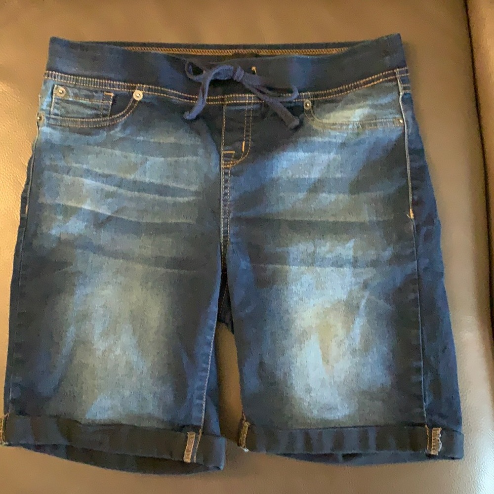 NWOT stretch denim girls shorts